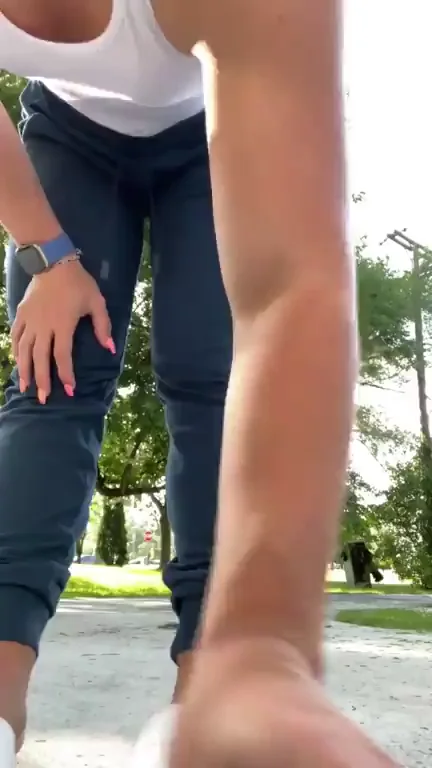 Serving Up Thick Ass Cake to Neighbors & Main Street 😈🍑