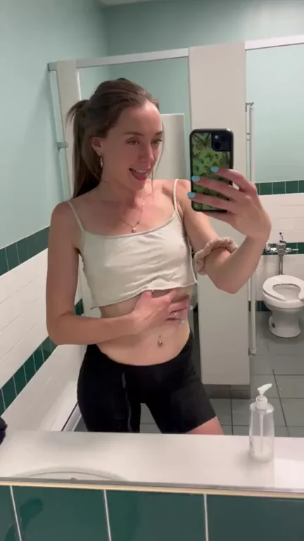 Fuck me in the bathroom, it's the perfect break