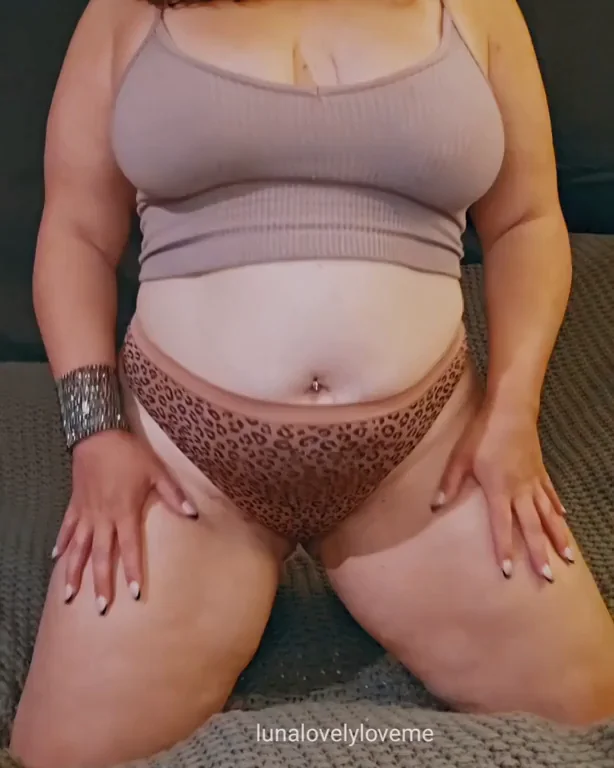 Let me grind this thick curvy body on you