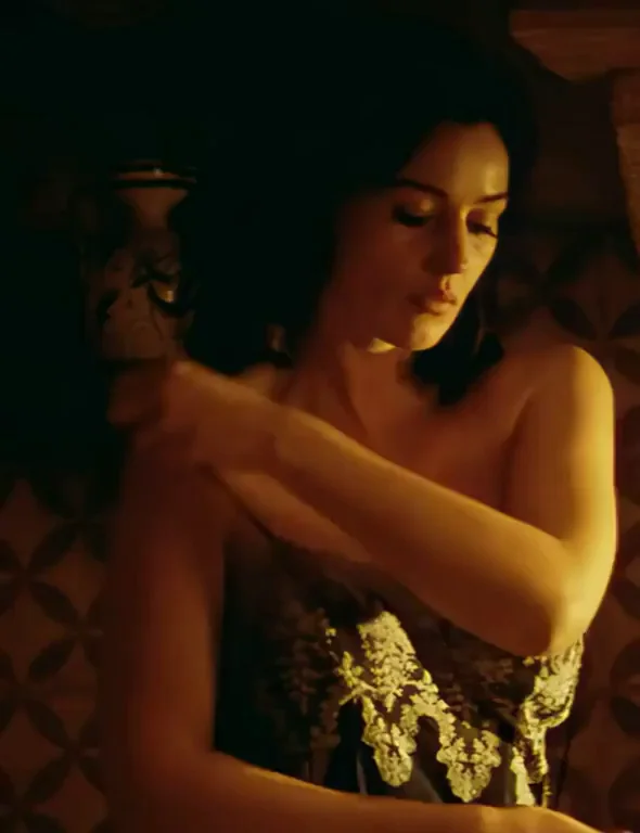 Monica Bellucci in MalÃ¨na