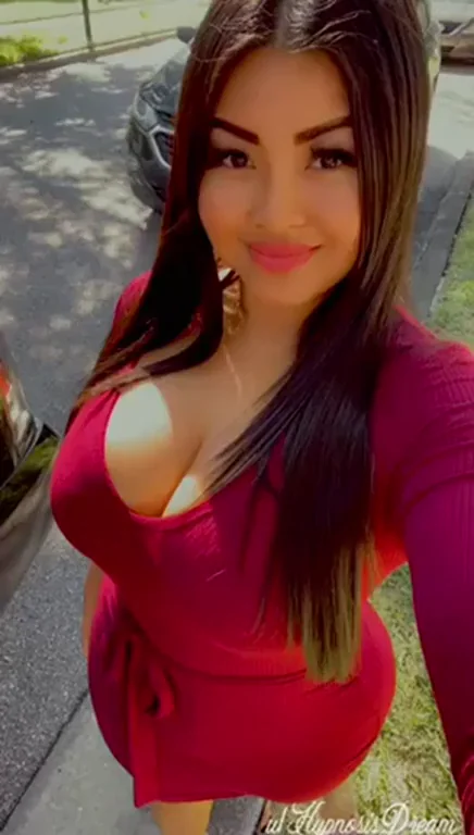 Sidewalk Titty Flash Fail: One Boob Plays Hard to Get 😏💦
