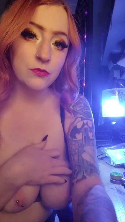 🔥 Redhead PAWG's Massive Jugs Jiggle from Dick Slaps! Who's Next? 💦🍆