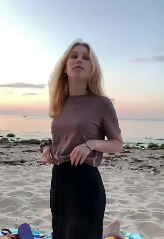 This skirt is perfect for flashing