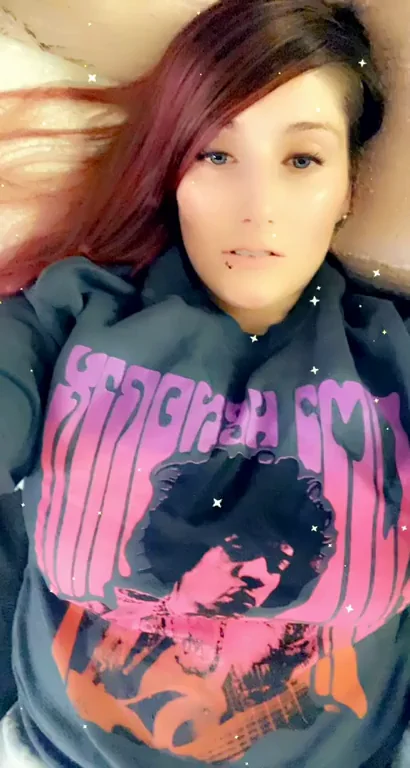 ?Top 4.2% @Ashleyoneil Boy/girl ?Girl/Girl? 3 Sum ?Deepthroat Goddess over 11 inches?Cam Goddess ?Constant posts?Live hardcore shows 4x a week and archived ?Custom vids?cock ratings?taboo?Fetish ?Homewrecker ?Mommy?Fetish friendly???Almost 400 vids?Shooting and posting new content daily