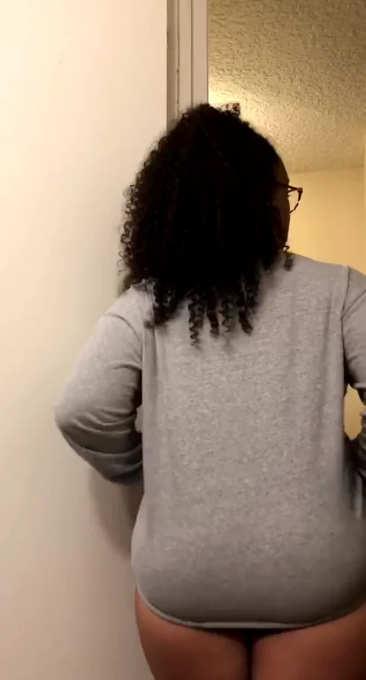 Ebony Booty Drop Tease: Thick Ass Bouncing in Grey Sweatshirt