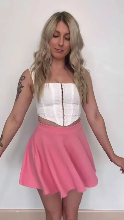 Magic Skirt Trick: Tits & Pussy Pop Out! ✨🍑