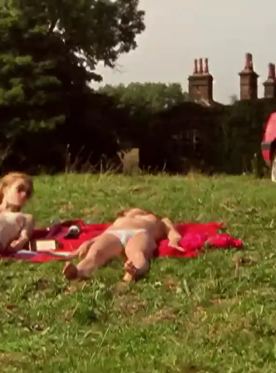 Emily Blunt's Saucy Outdoor Nude Tease 🌿🍑🔥