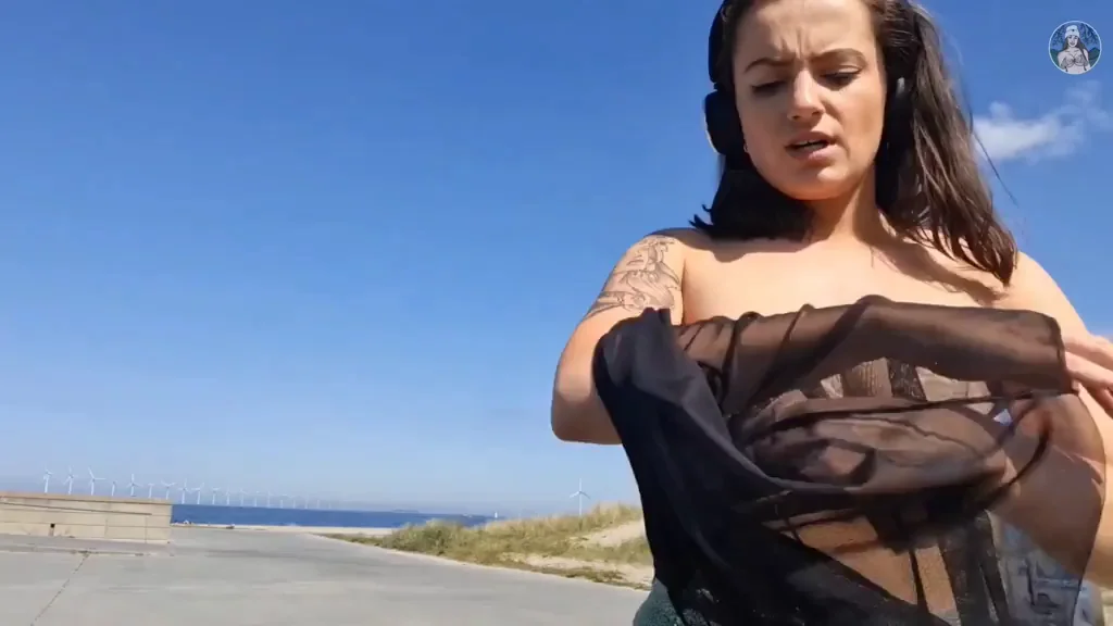 [OC] I'm one of those convertible girls, you can take the top off when it's sunny.