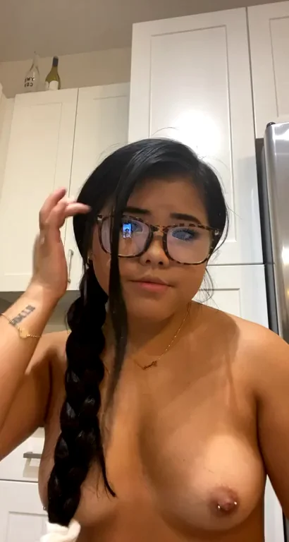 Too Distracting Tutor Tease? 😏🔥