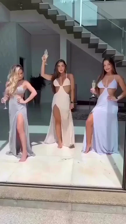 Champagne Slut Dance 💦🍾🔥