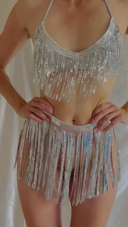 Party Time Pussy Tease 💃✨🍑