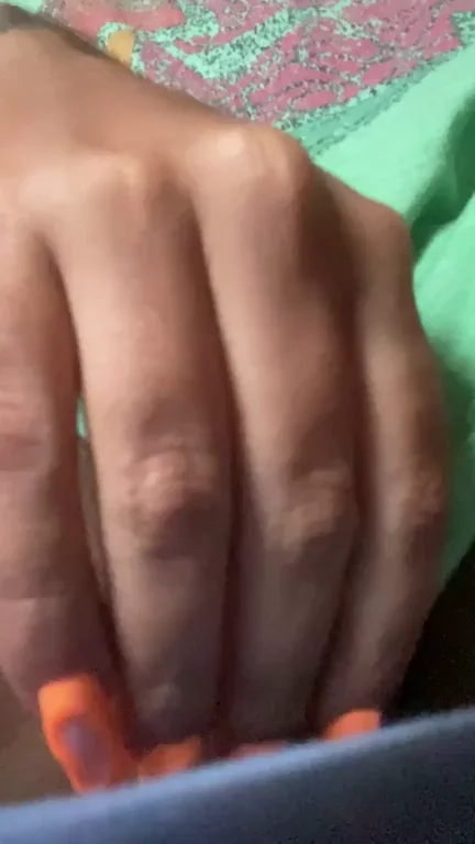 If you want to eat my pussy I'm all yours