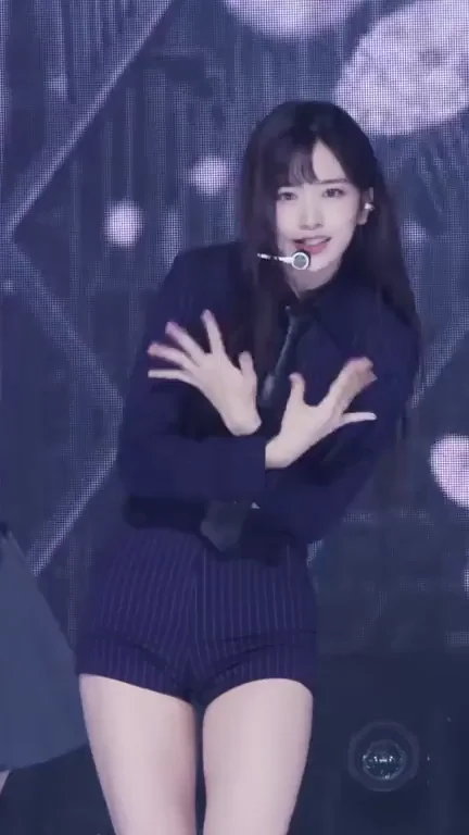 IVE - Yujin