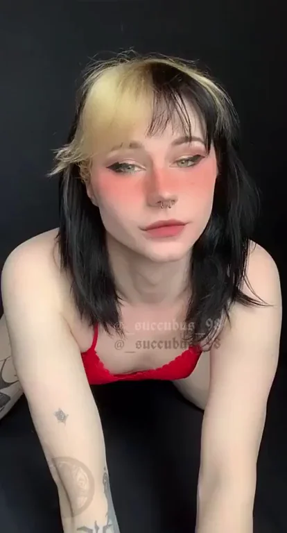Uwu Subby Egirl Craving Your Control 😻🔒