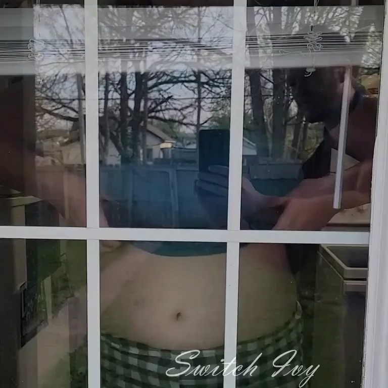 Flashing against the Window [Drop]
