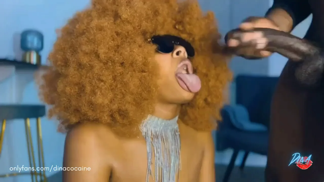 Cumming all over her pretty Afro