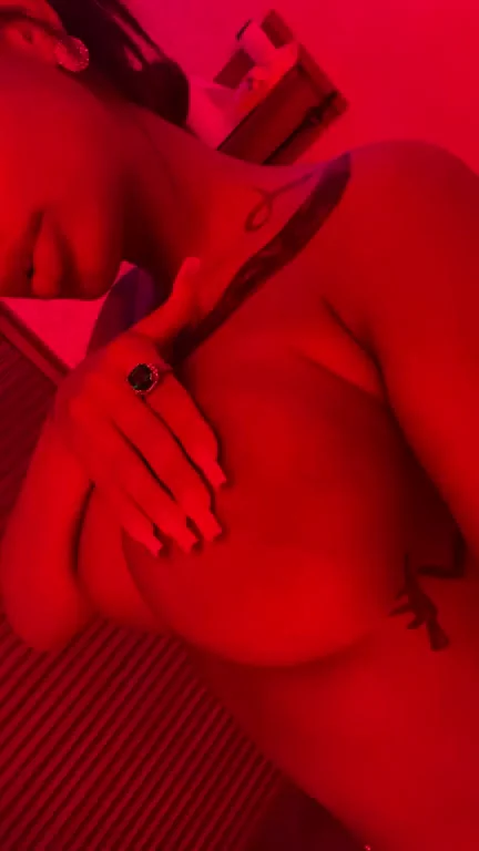 I'd like to be your new breeding material