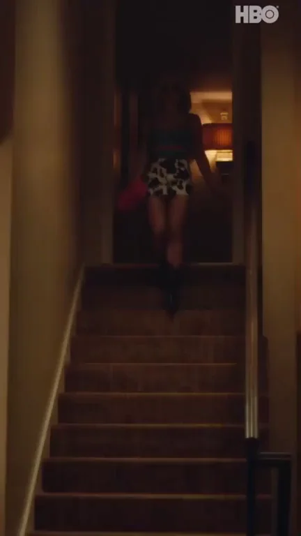 Sydney Sweeney's Juicy Ass 🍑 in HBO Max Ad Walk