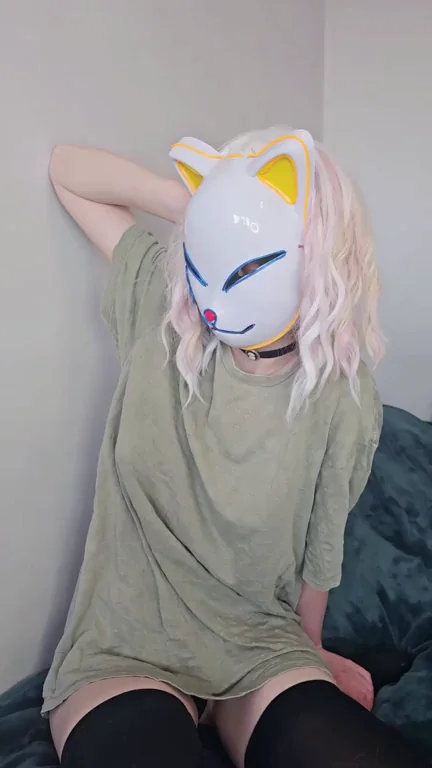 Stepdaughter Kitty Mask Slut Begs Daddy to Pound Her Nightly