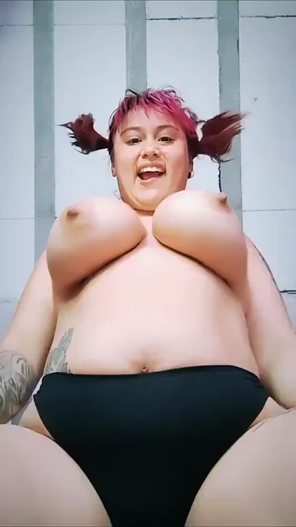 Good day honey👆‹â¤ï¸imagine waking up with me like this on top of you🥵