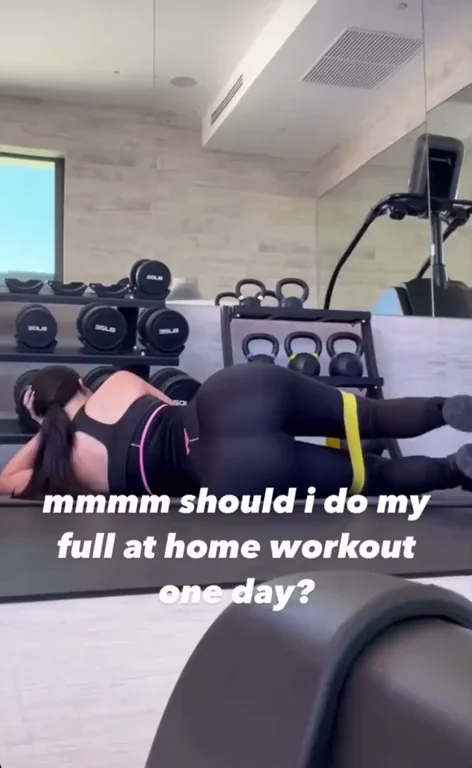 Kylie Jenner's Juicy Booty Workout Tease 🍑💦