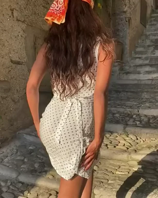 I love showing my ass in public ?
