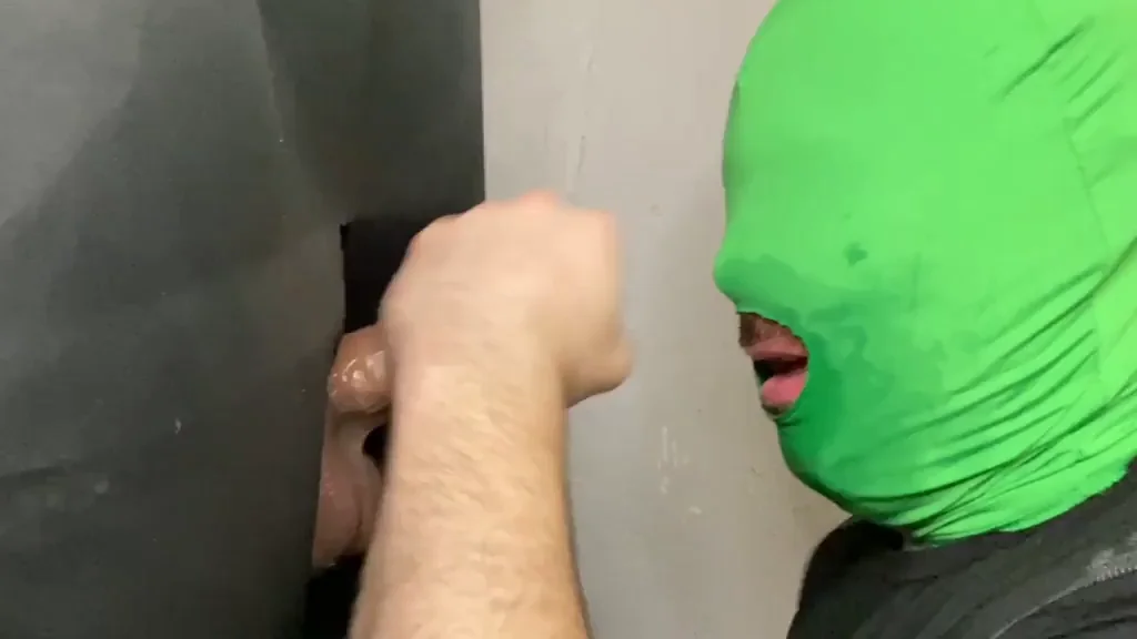 Has your sucker ever taken your big shaft down their throat while slurping your huge balls up in their mouth at the same time? Xtube Famous Gloryhole for Hung 8"+ in Florida FL (Orlando Miami Tampa Fort Myers Naples). I have more vids of what I can do. KlK: soopersuckr