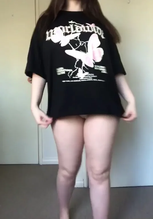 [F19] I just really wanna make one guy hard