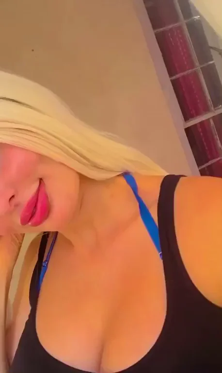 I’m your girlfriend now ?