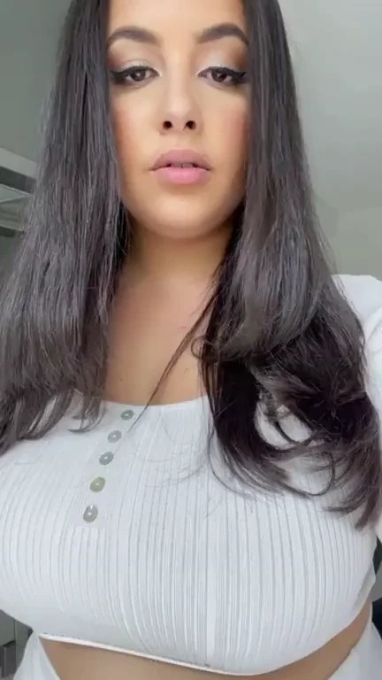 Showing off my big tits to Reddit at my friends place
