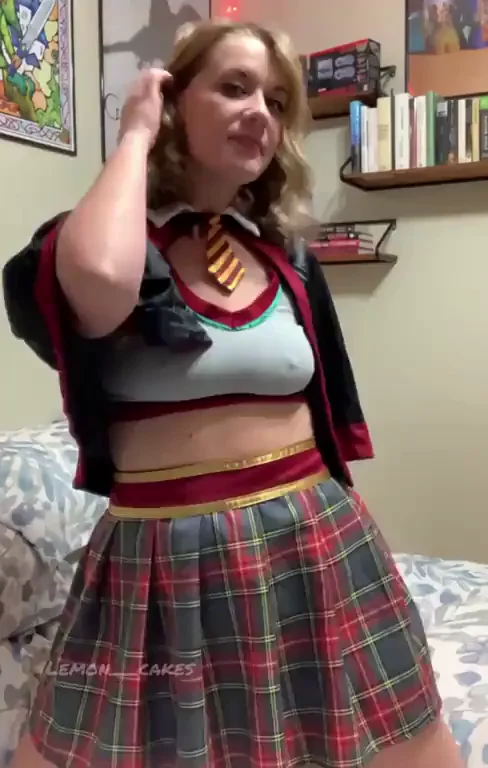 Show me your wand???