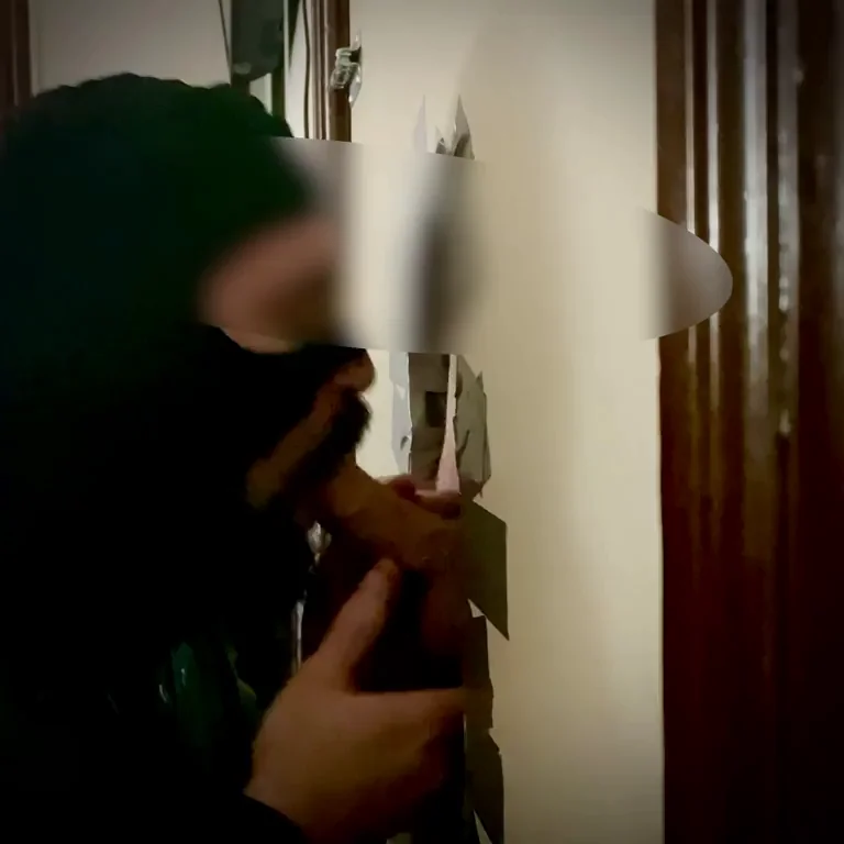38 [M4M] #SanFrancisco - Private Doorway Gloryhole with Handles