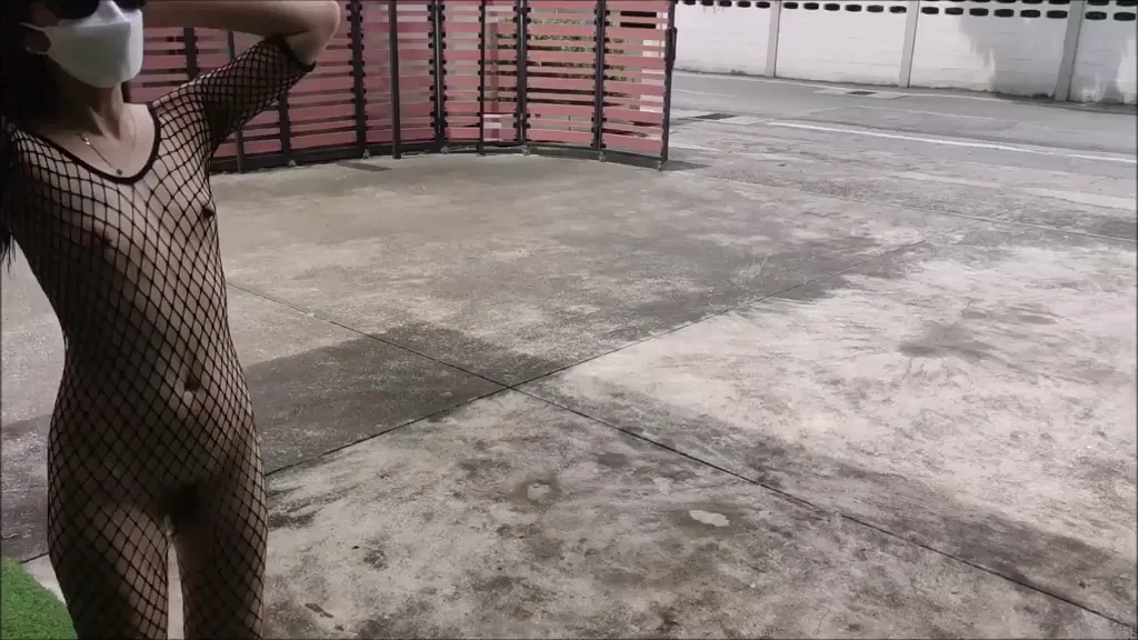 Wanna Come Outdoors & Fuck This Sexy Asian Slut? 🔥🌞