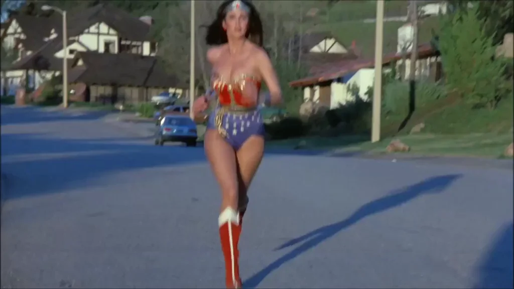 Wonder Woman - Lynda Carter - Running In Slow Motion