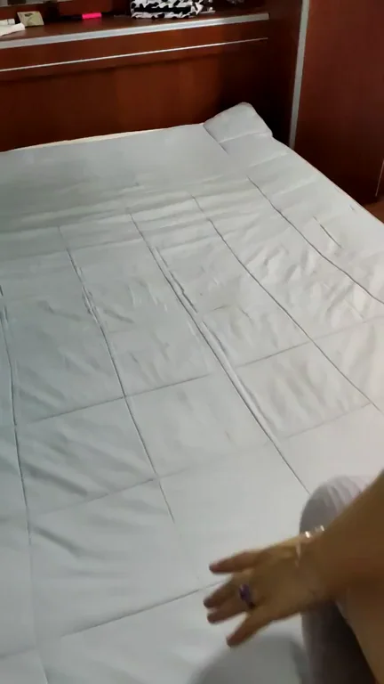 🍑 Jiggly Japanese Ass Bounce Tease 💦