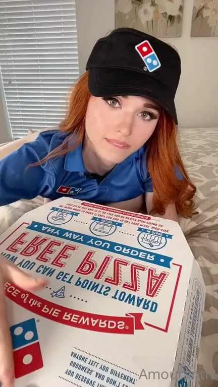 ? Amouranth Blowjob Pizza Girl