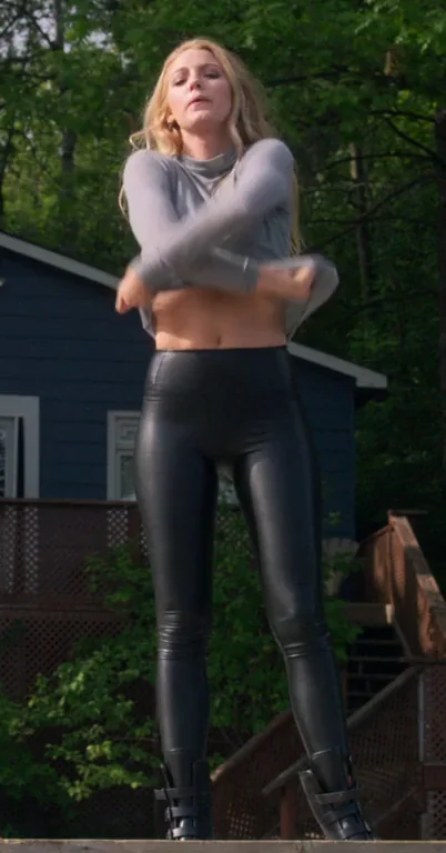 Blake Lively has a great milf body