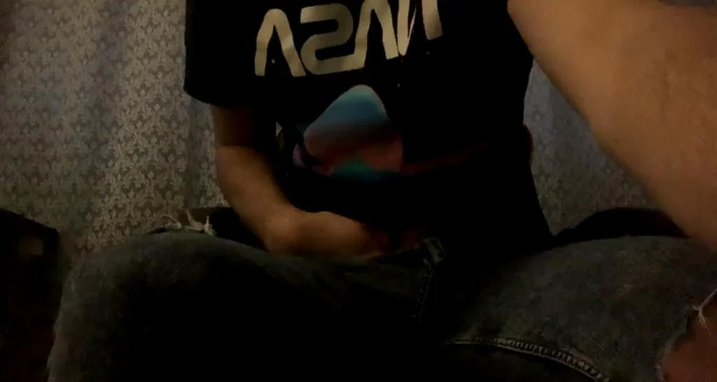 Lend a Hand to This Thick BWC? 🍆💦
