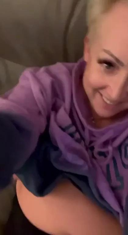 I think you like sucking my mature boobs ðŸ¥°