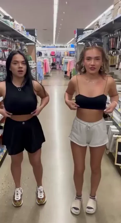 I love shopping with my tits out ;)