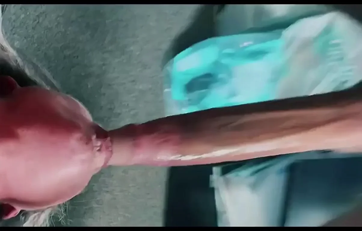 I love sucking gigantic cock
