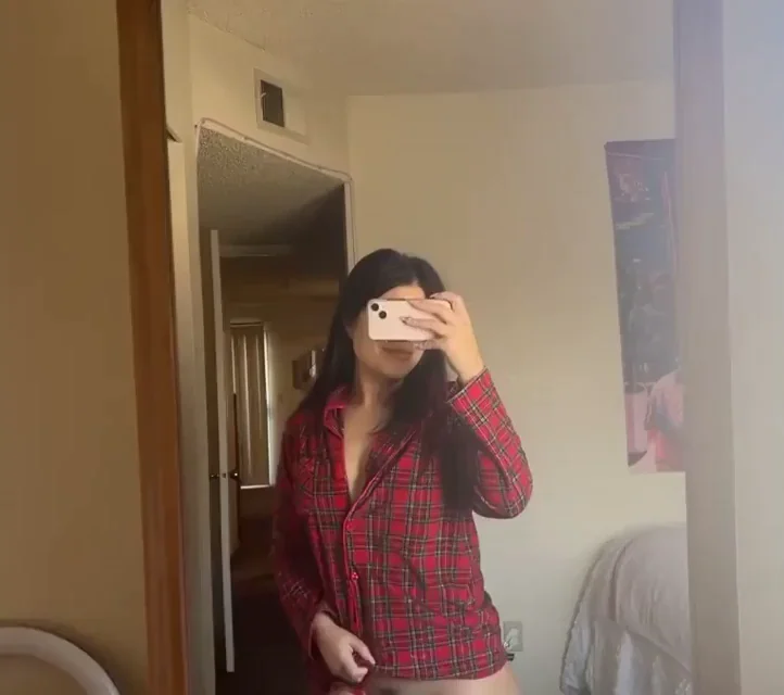 Do you like young curvy Latinas?