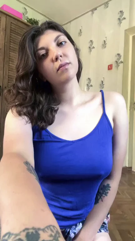I'm new here and I want to show you my boobs
