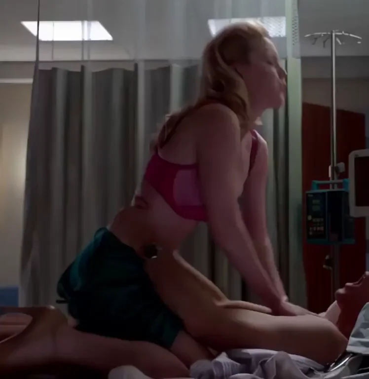 Betty Gilpin - Nurse Jackie