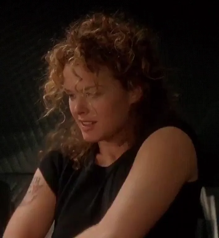 Dina Meyer - Starship Troopers