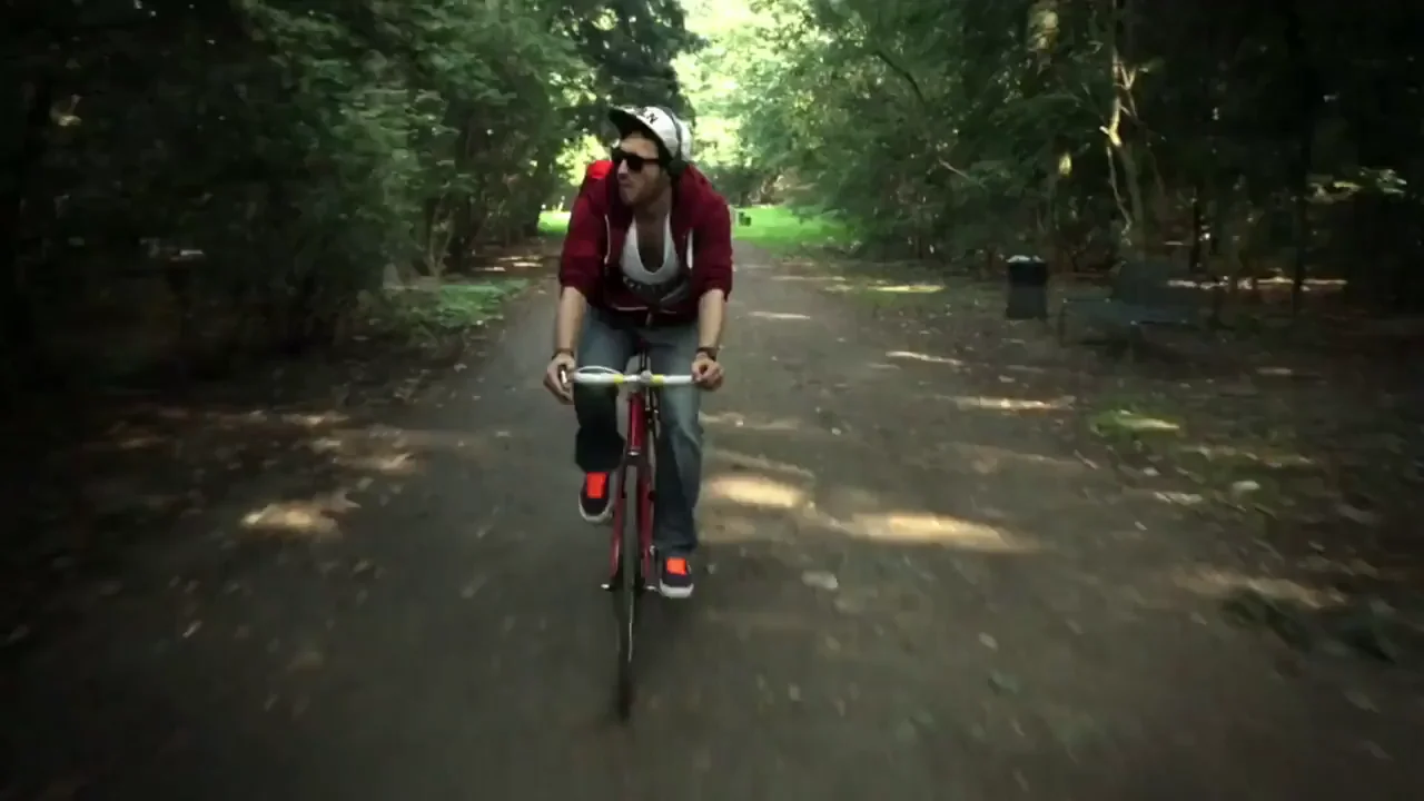🍆👅 Dana's Juicy Outdoor Pussy Lick on Bike Ride 🥵🌳
