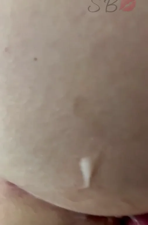 I'm a dirty MILF cum slut😈