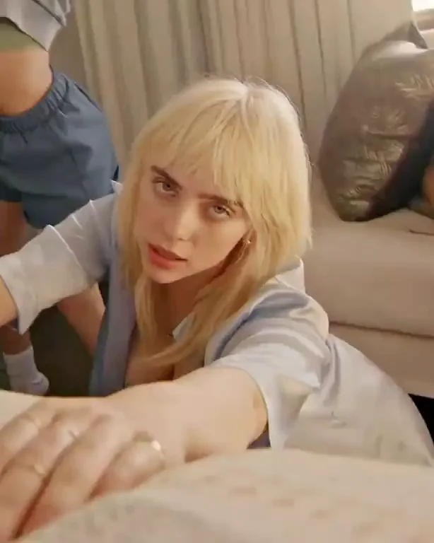 Billie Eilish's Massive Tits Tease 😈🍒