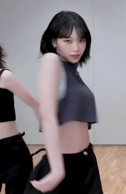 ChaeWon LE SSERAFIM Kpop Tease 💋🔥