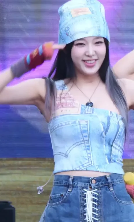 Bouncy Choi Yena